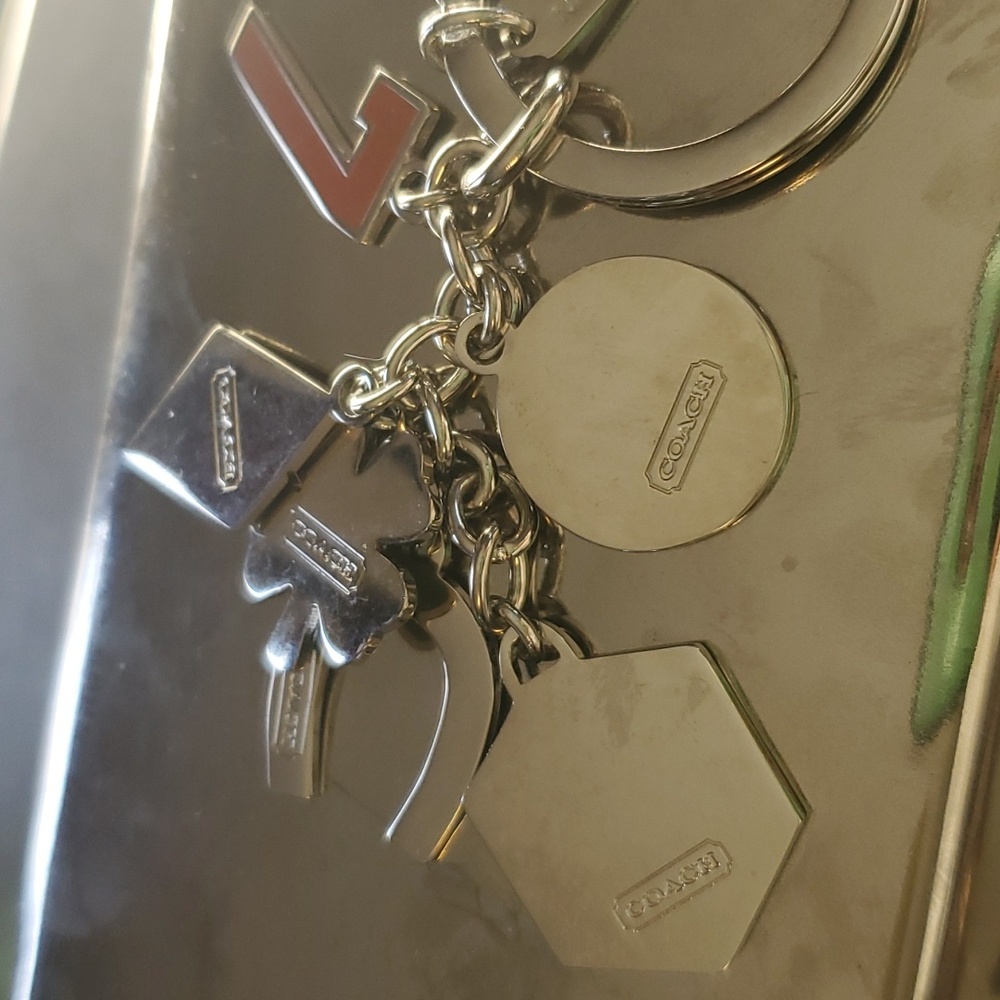 Coach Lucky Charm Keychain. 6 Colorful Charms Clover, dice, Horseshoe More - Picture 6 of 6